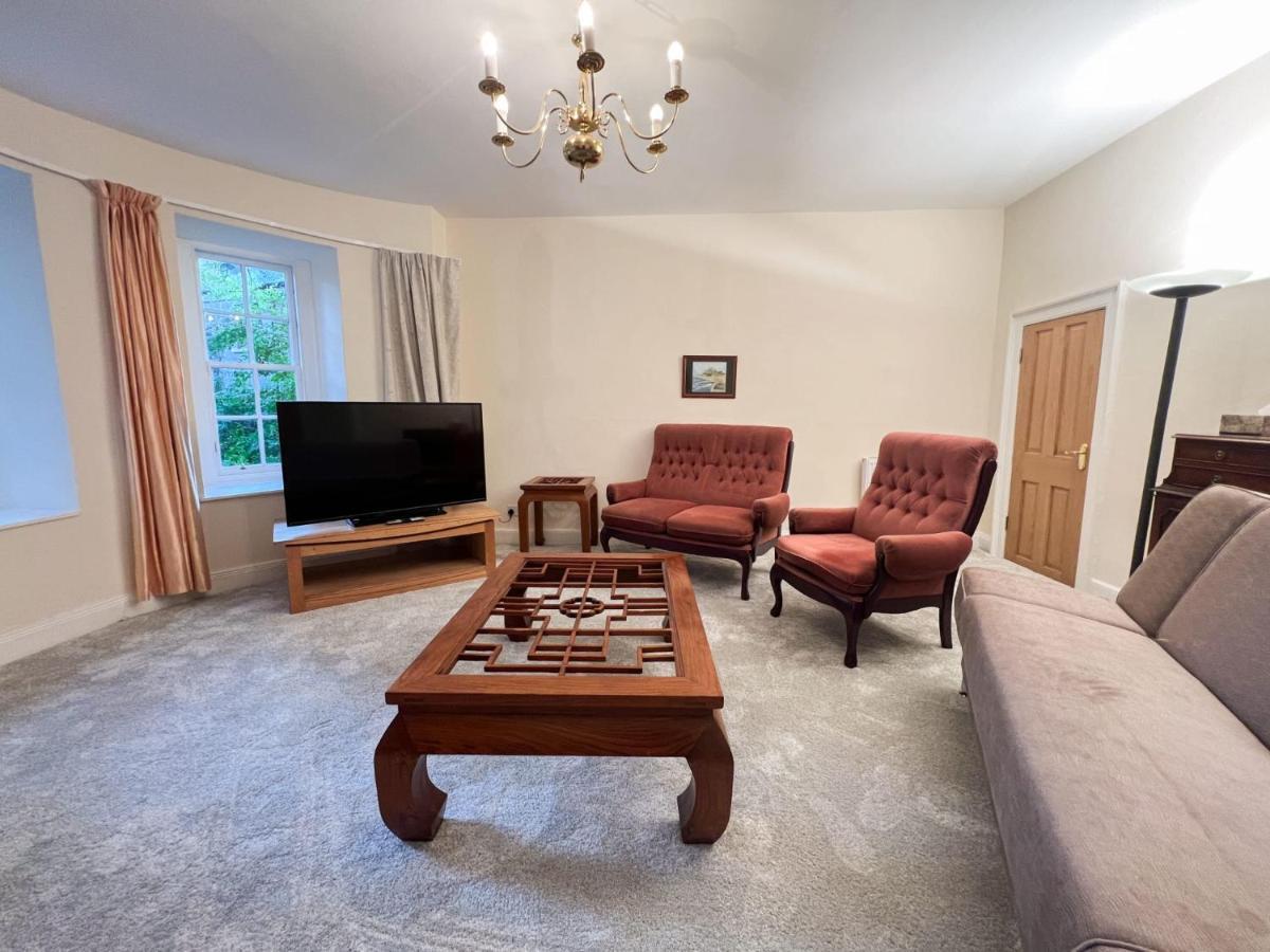 Spacious Flat Sleeps 8 Near Princes Street EDI Eksteriør billede