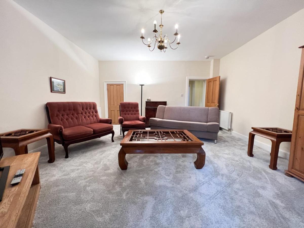 Spacious Flat Sleeps 8 Near Princes Street EDI Eksteriør billede